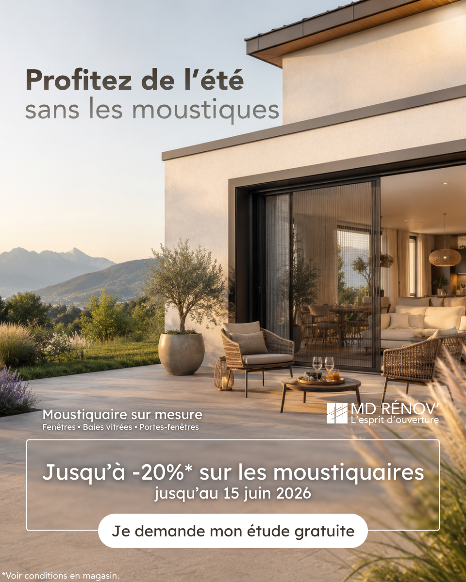Moustiquaire plissée installée sur une baie vitrée